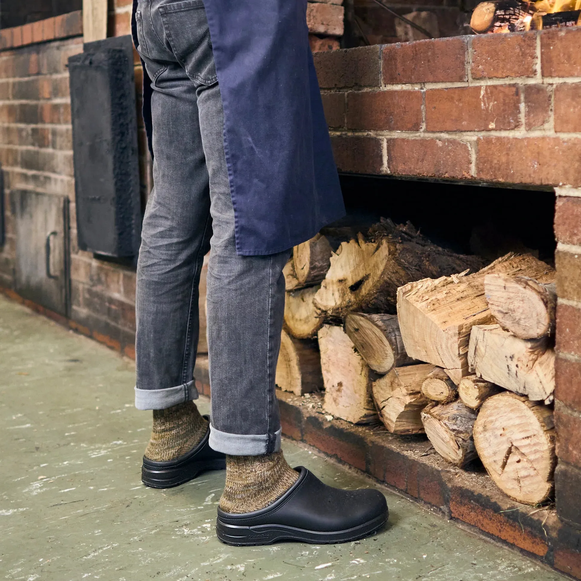 Blundstone All Terrain Black Leather Clog