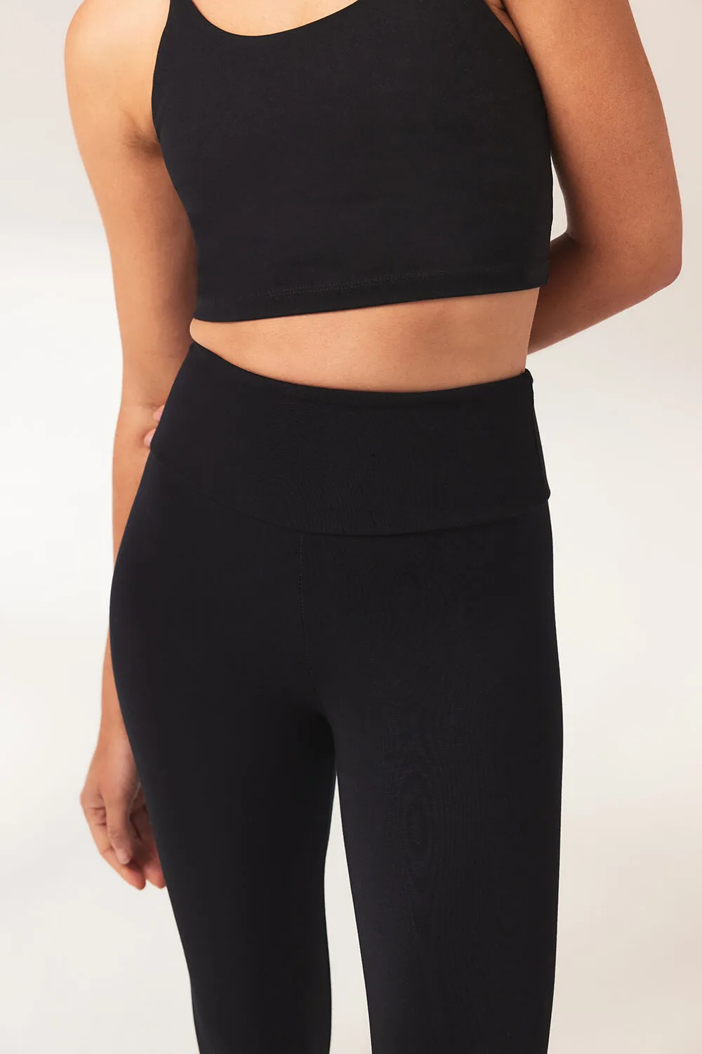 Curve Cropped Lightweight Leggings - Black