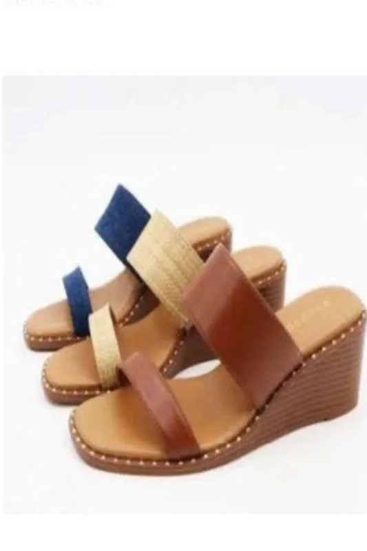 Double Band W/ Studded Welt Sandal