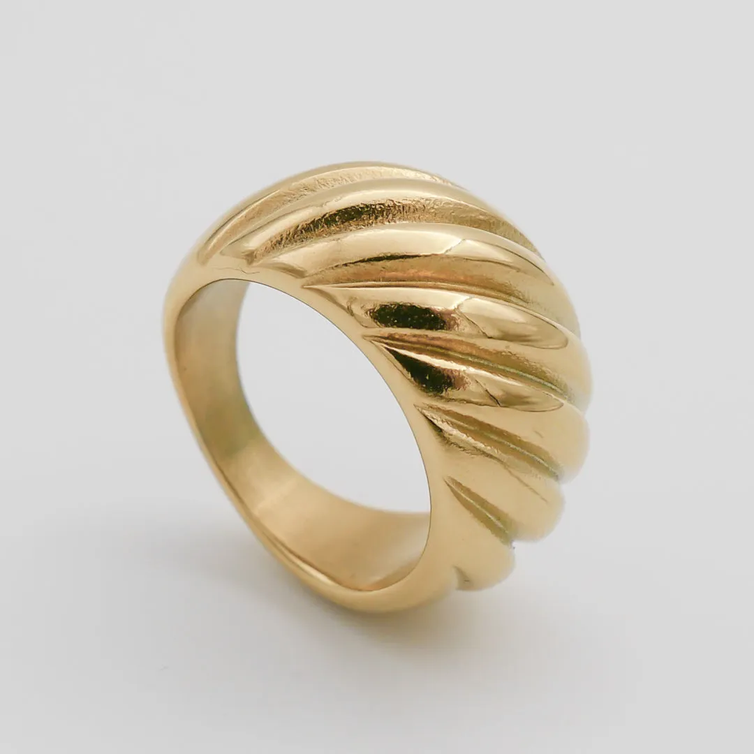 Venus Dome Ring | Gold